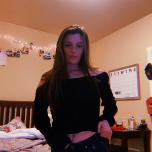 Meet your Posher, Dominique